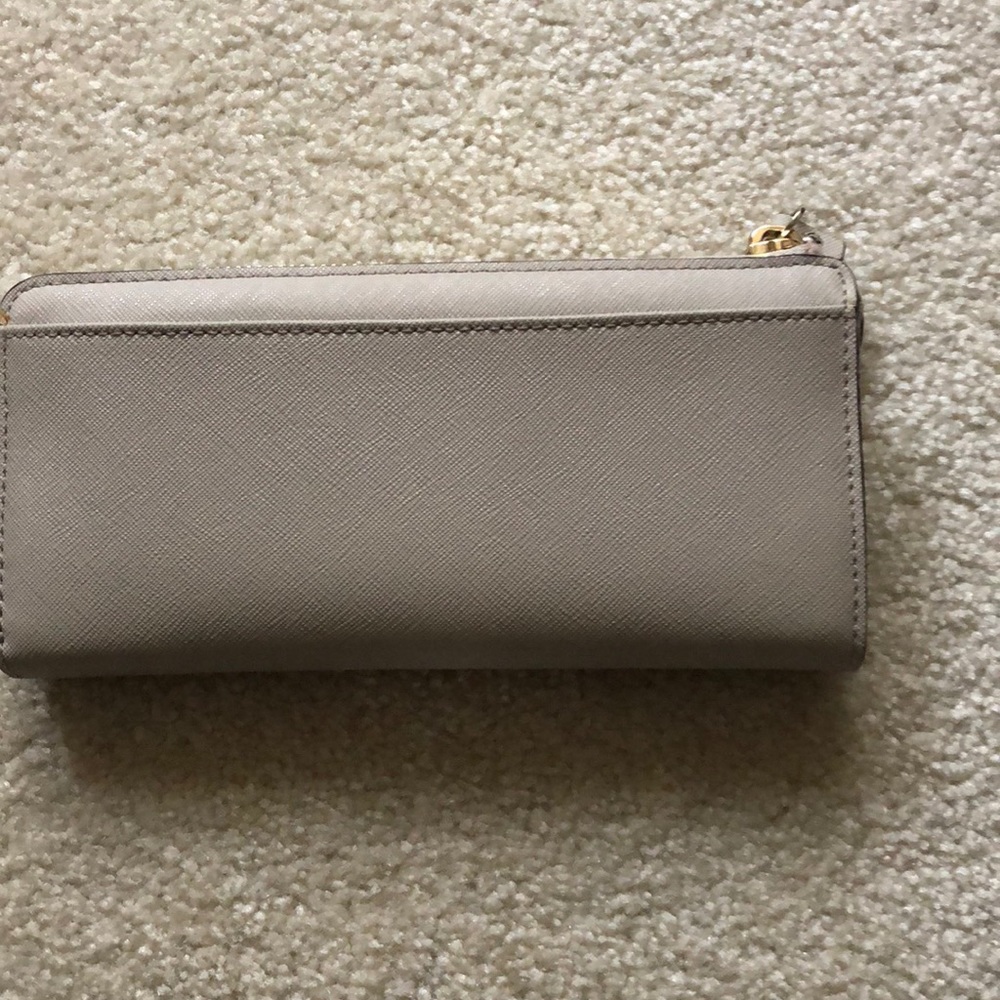 Authentic Kate Spade Wallet - Picture 2 of 6
